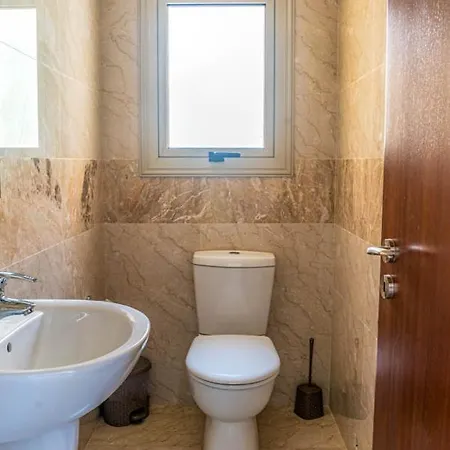 Villa In Sleeps 6 Includes Swimming Pool And Air Con 5 Mavroli
